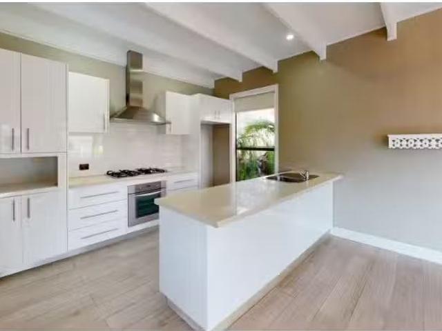 Charming 6 Queens Road, New Lambton House for rent Listed by.