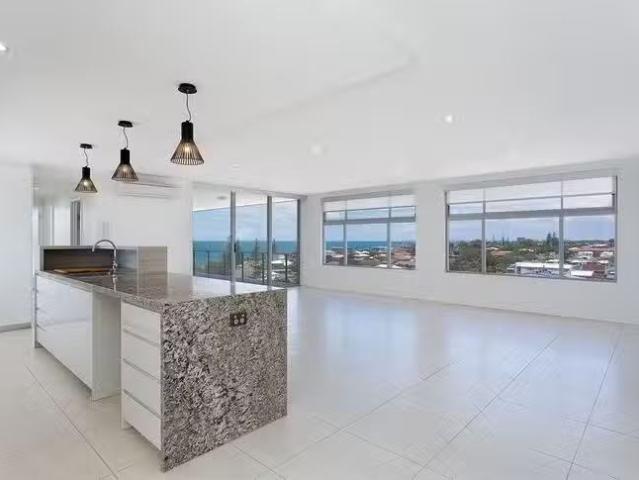Charming 702/4 Anderson Street, Scarborough, QLD 4020