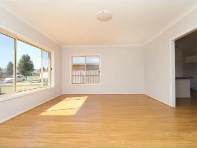 Deal! 70 Jack Avenue, Mount Austin House for rent Listed by P.