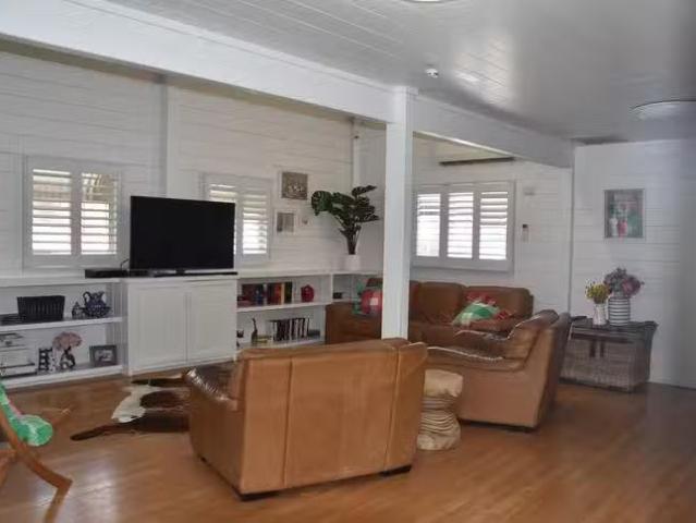 Nice 70 Macintyre Street, Goondiwindi, QLD 4390