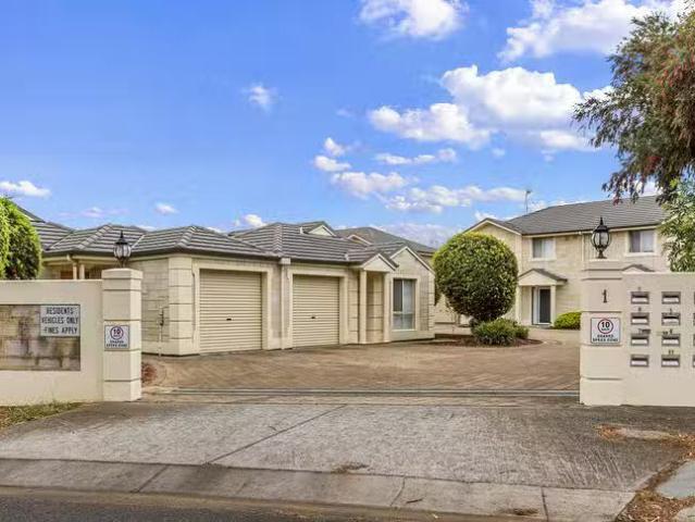 Deal! 7/1 Church Crescent, Marion, SA 5043