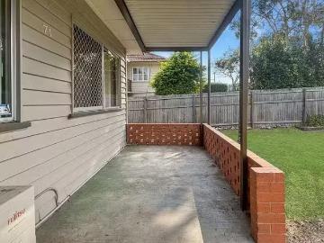 Cozy 71 Stephenson Street, Oxley, QLD 4075