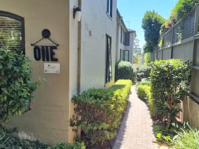 Nice 7/1 Washington Street, Toorak VIC 3142