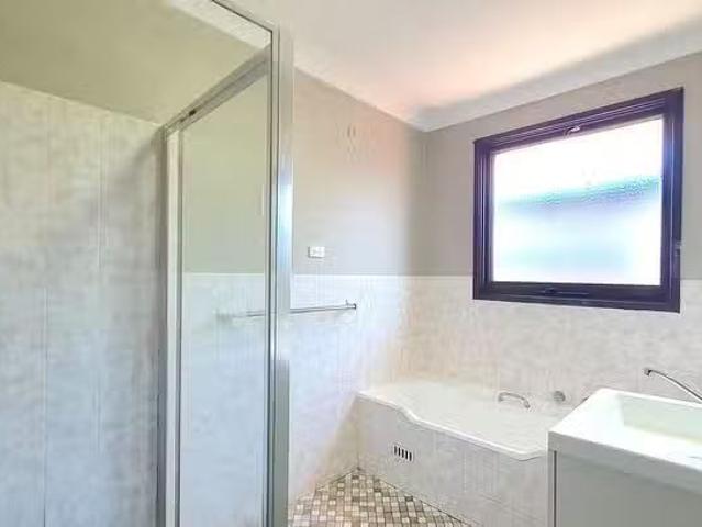 Charming 72 Jersey Road, Dharruk, NSW 2770