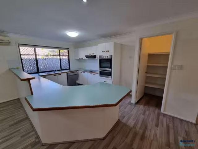 Cheap 73 Drummond Street, SINNAMON PARK, QLD 4073 House for.