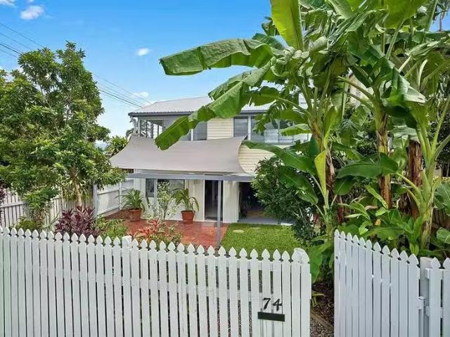 Charming 74 Charles Street, Manunda, QLD 4870