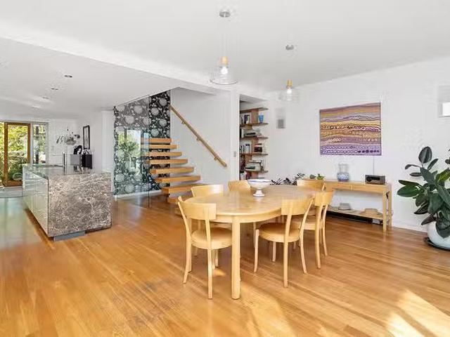 Deal! 74 East Street, East Fremantle, WA 6158
