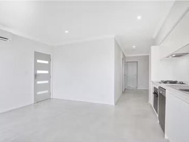 Cozy 77a Tahmoor Road, Tahmoor House for rent Listed by Donna.