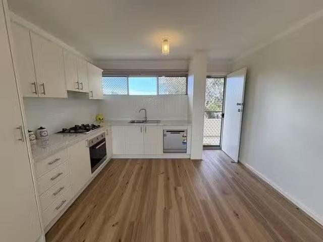 Rental! 7/8 Fortini Court, Hamilton Hill, WA 6163