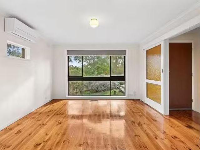 Cheap 8/25 27 Lake Street, Reservoir, VIC 3073