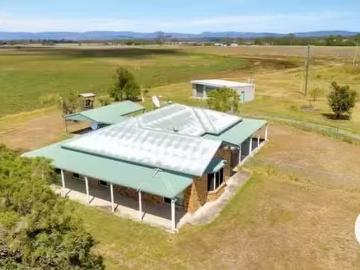 Cozy 827 Rosewood Warrill View Road, Lower Mount Walker, QLD 4.