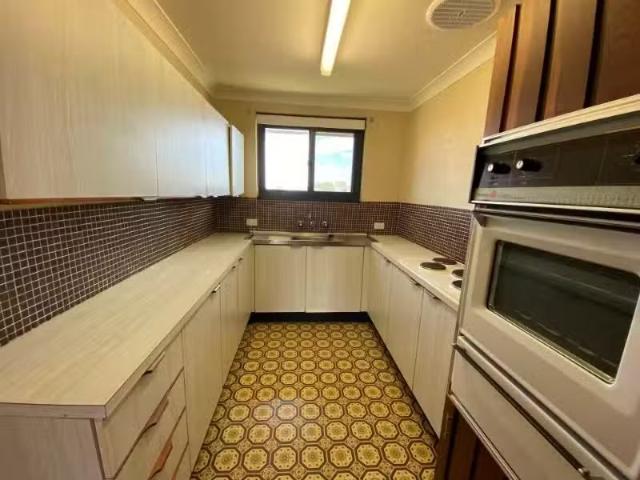 Rental! 8/30 Benelong Street, THE ENTRANCE Apartment for rent.