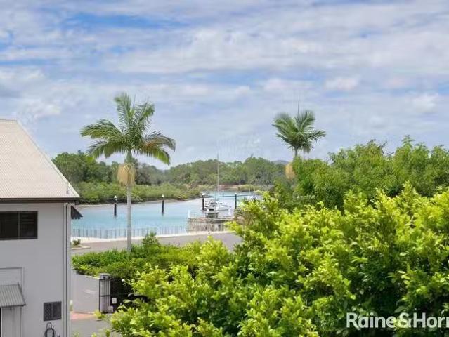 Unique 8/3 Flinders Parade, Gladstone Central, QLD 4680