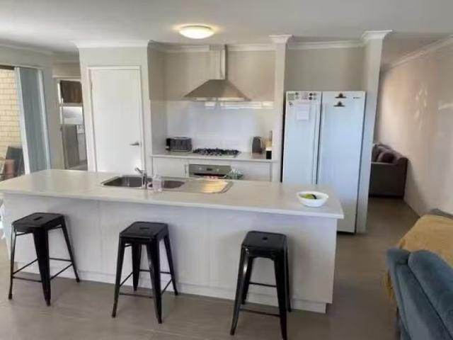 Cheap 84 Lennox Drive, Secret Harbour, WA 6173