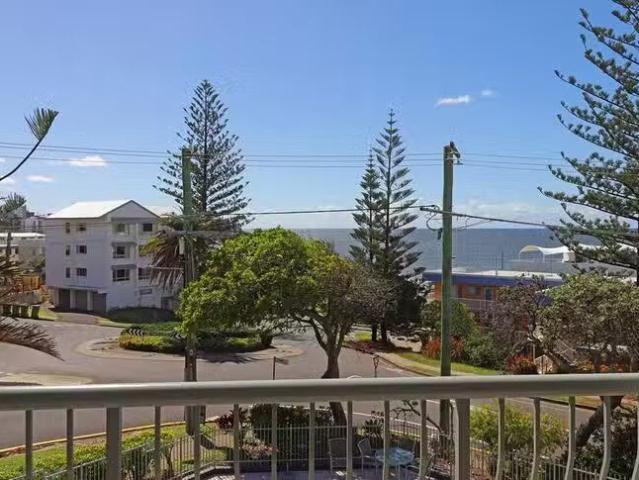 Cozy 8/4 Warne Terrace, Kings Beach, QLD 4551