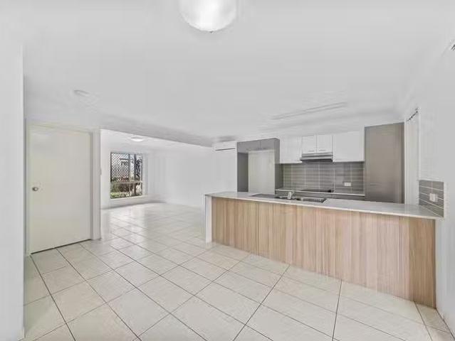 Unique 8/52 Falso Place, Doolandella, QLD 4077