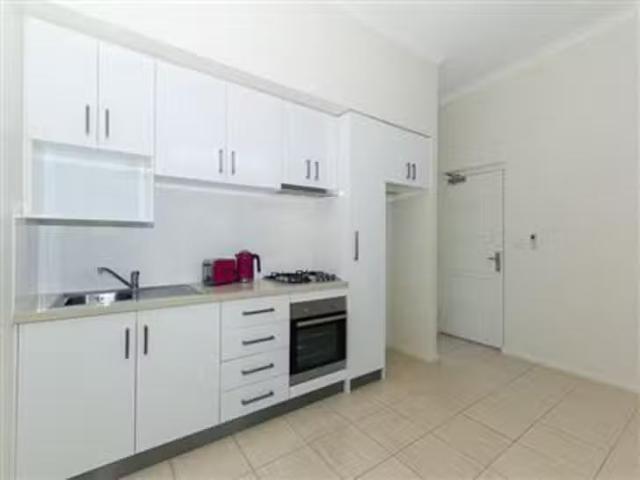 Cheap 8/67 Bullfinch Street, Spearwood, WA 6163