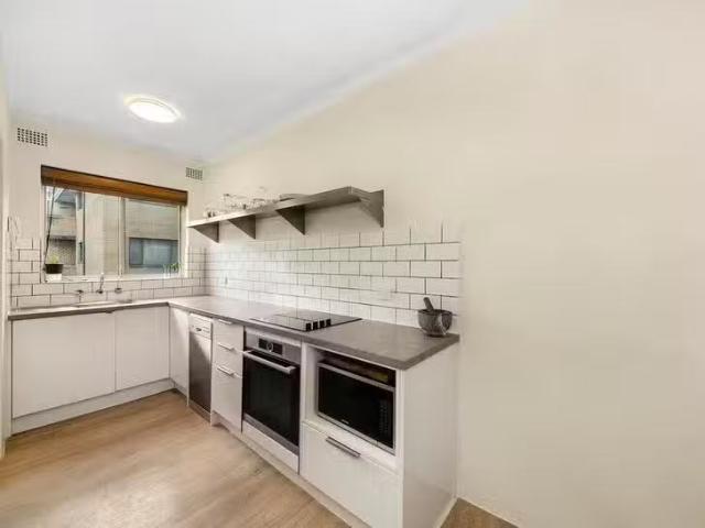 Cheap 8/7 Harold Street, Parramatta, NSW 2150