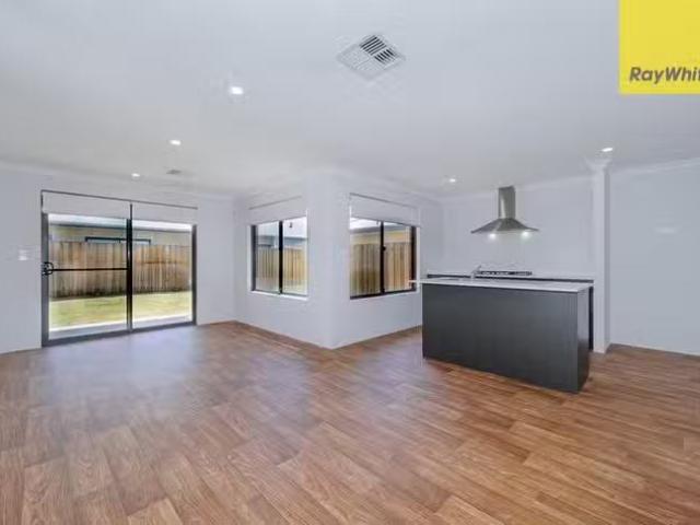 Nice 8 Wicklow Street, Ellenbrook, WA 6069