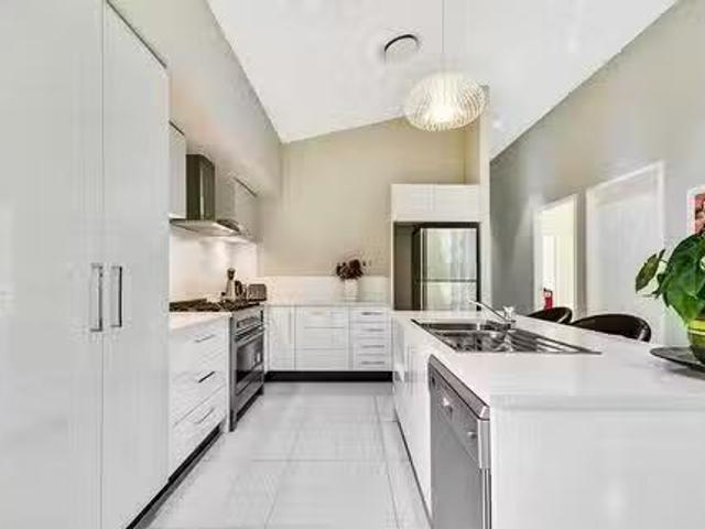 Nice 8 Feather Court, Birtinya, QLD 4575