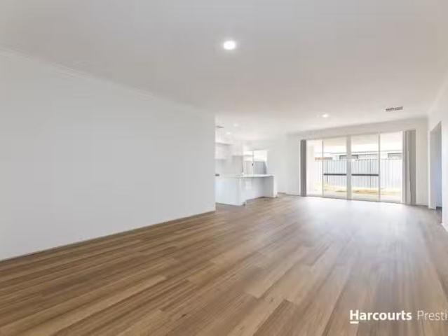 Just in! 8 Gelderland Lane, FORRESTDALE, WA 6112 House for R.
