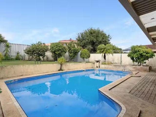 Rental! 8 Grimsay Road, Ardross, WA 6153