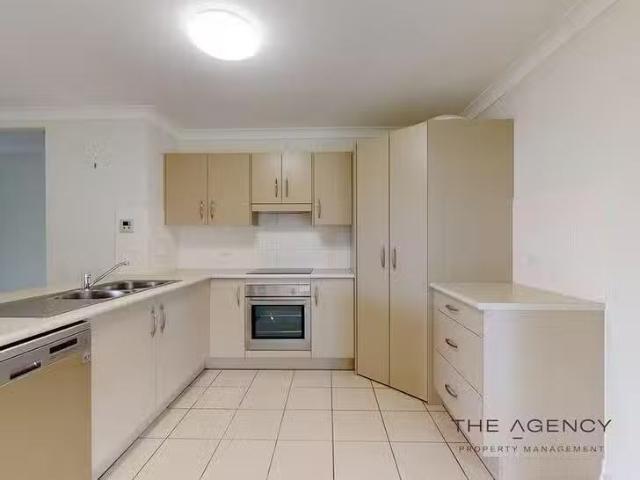 Charming 8 Joseph Street, Gracemere, QLD 4702