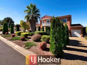 Just in! 8 Mcclintock Street, Lyneham, ACT 2602