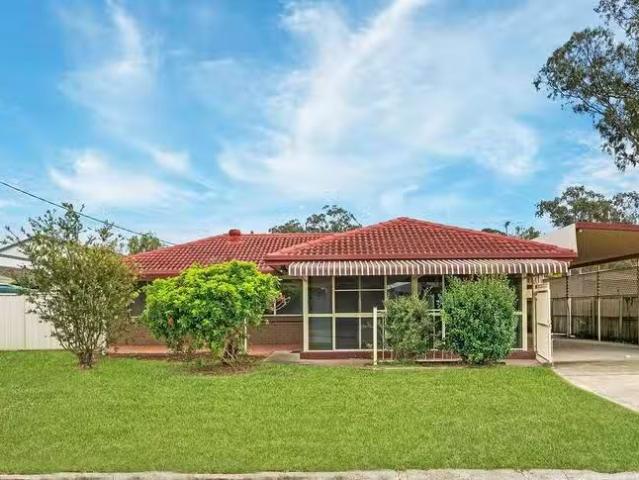Cozy 8 Sherrin Court, Cleveland, QLD 4163