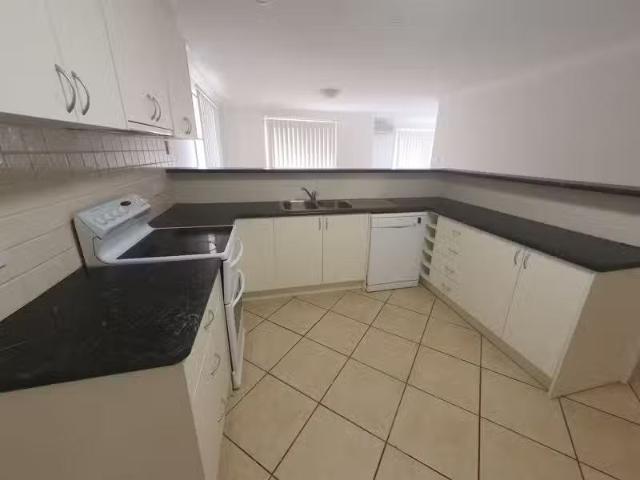 Nice 8A Merrinee Place, TAMWORTH Apartment for rent Listed by.