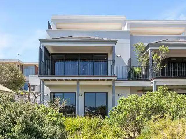 Charming 8A Victoria Avenue, Claremont, WA 6010