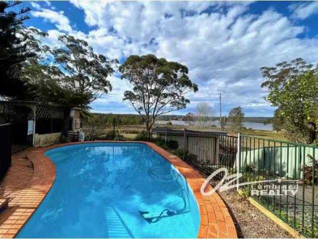 Rental! 90 Sanctuary Point Road, Sanctuary Point House for ren.
