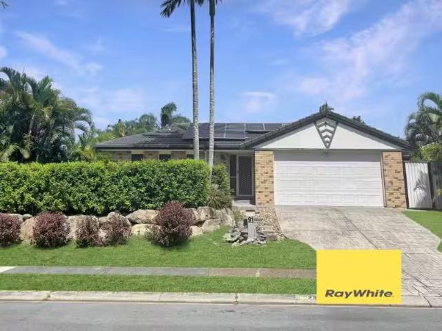 Charming 91 Allied Drive, ARUNDEL House for rent Listed by Ad.