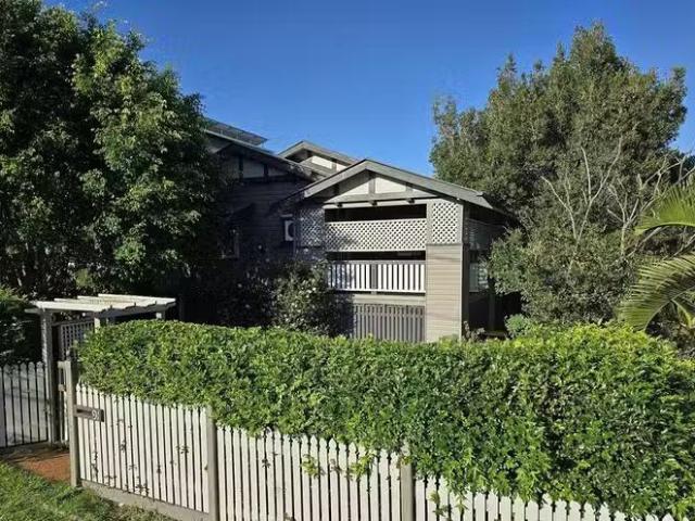 Just in! 91 Mclennan Street, Wooloowin, QLD 4030