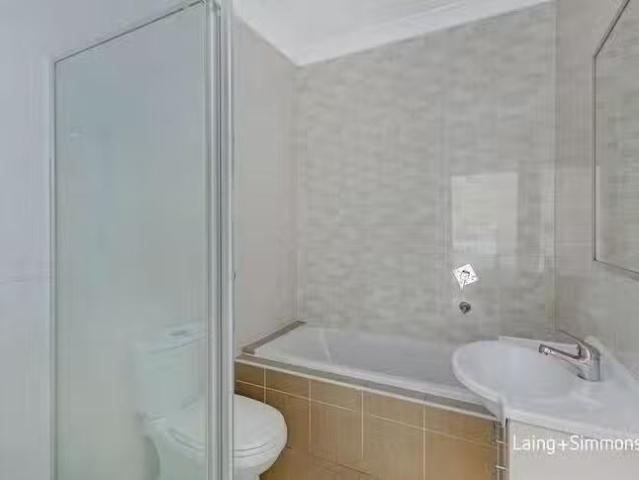 Deal! 9/27 31 Cleone Street, Guildford, NSW 2161