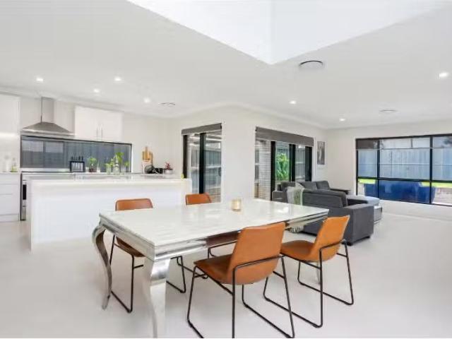 New 92 Levade Avenue, BOX HILL House for rent Listed by Kayla.
