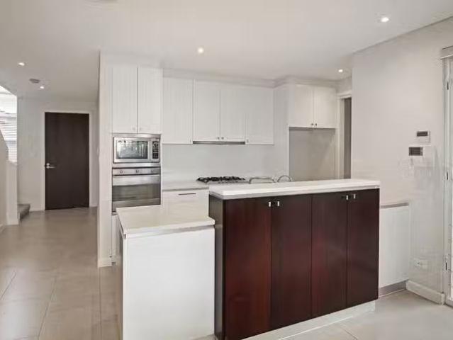Just in! 93 Brighton Drive, Bella Vista, NSW 2153