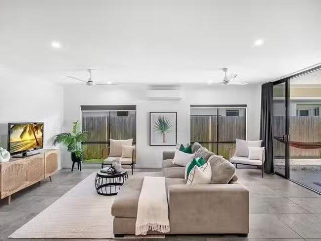 Unique 96 Flagstone Terrace, Smithfield, QLD 4878