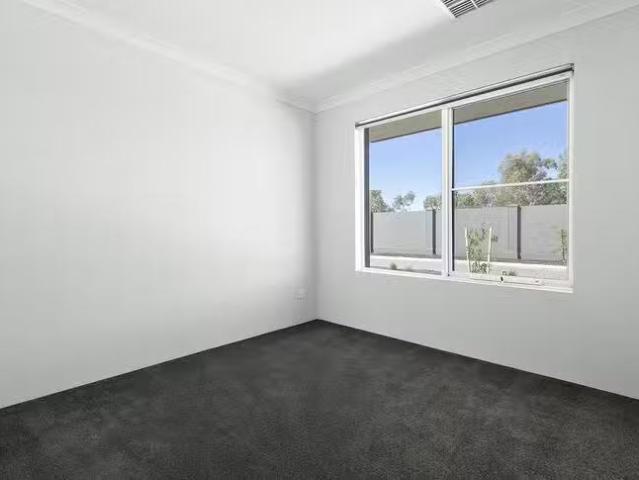 For Rent! 97 Weathering Crescent, Baldivis, WA 6171