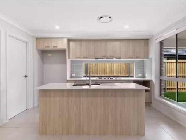 Cozy 9 Waieela Way, Anambah House for rent Listed by Courtney.