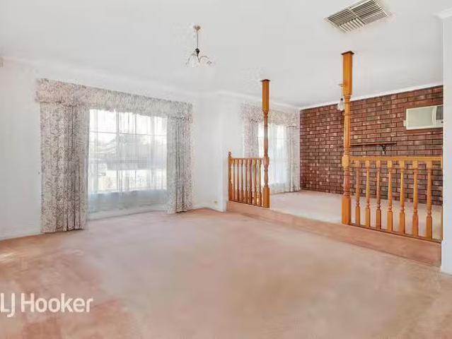 Nice 9 Colchester Court, Salisbury Heights, SA 5109