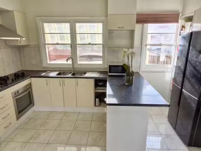 Deal! 9 Currie Street, Box Hill North VIC 3129