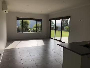 Deal! 9 Glen Mia Drive, Bega, NSW 2550