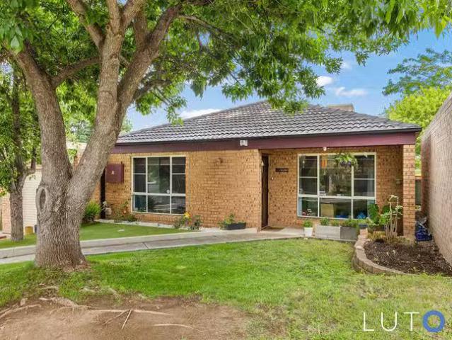 Just in! 9 Hammill Close, Calwell, ACT 2905