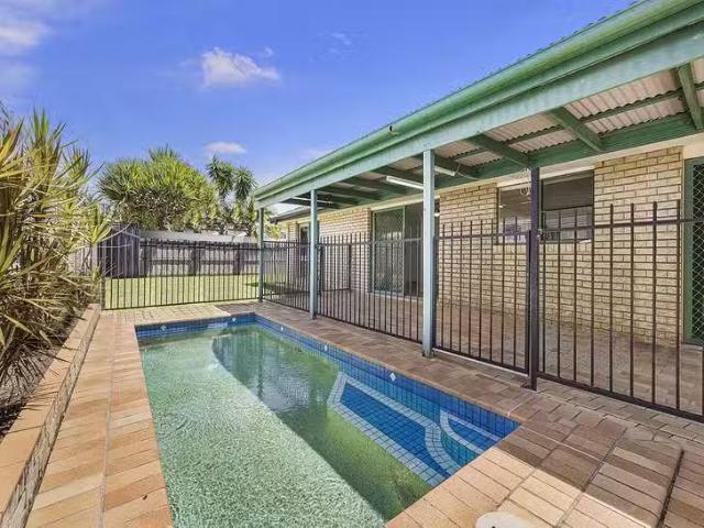 Charming 9 Hanwell Court, Little Mountain, QLD 4551