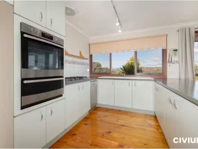 For Rent! 9 Lawrence Crescent, Kambah Apartment for rent List.
