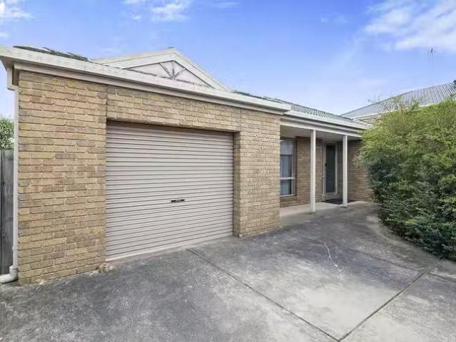 Charming 9 Pratt Court, Bell Post Hill, VIC 3215