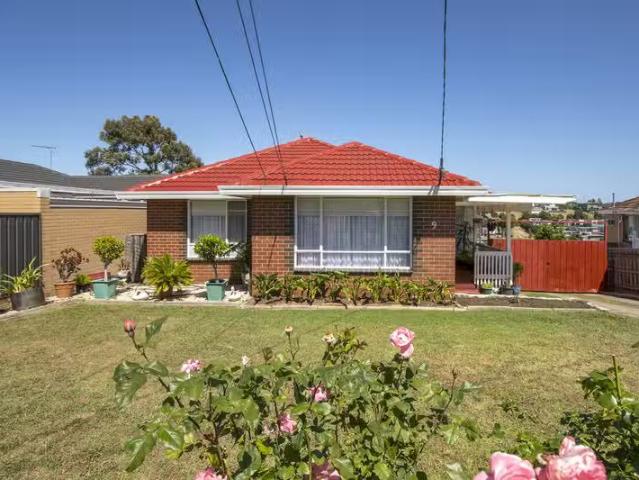 New 9 Rickard Street, Avondale Heights VIC 3034