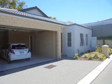 Unique 9 Rosemount Entrance, Pearsall, WA 6065