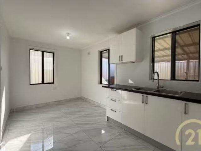 Deal! 9a Albany Street, Busby House for rent Listed by Alicia.